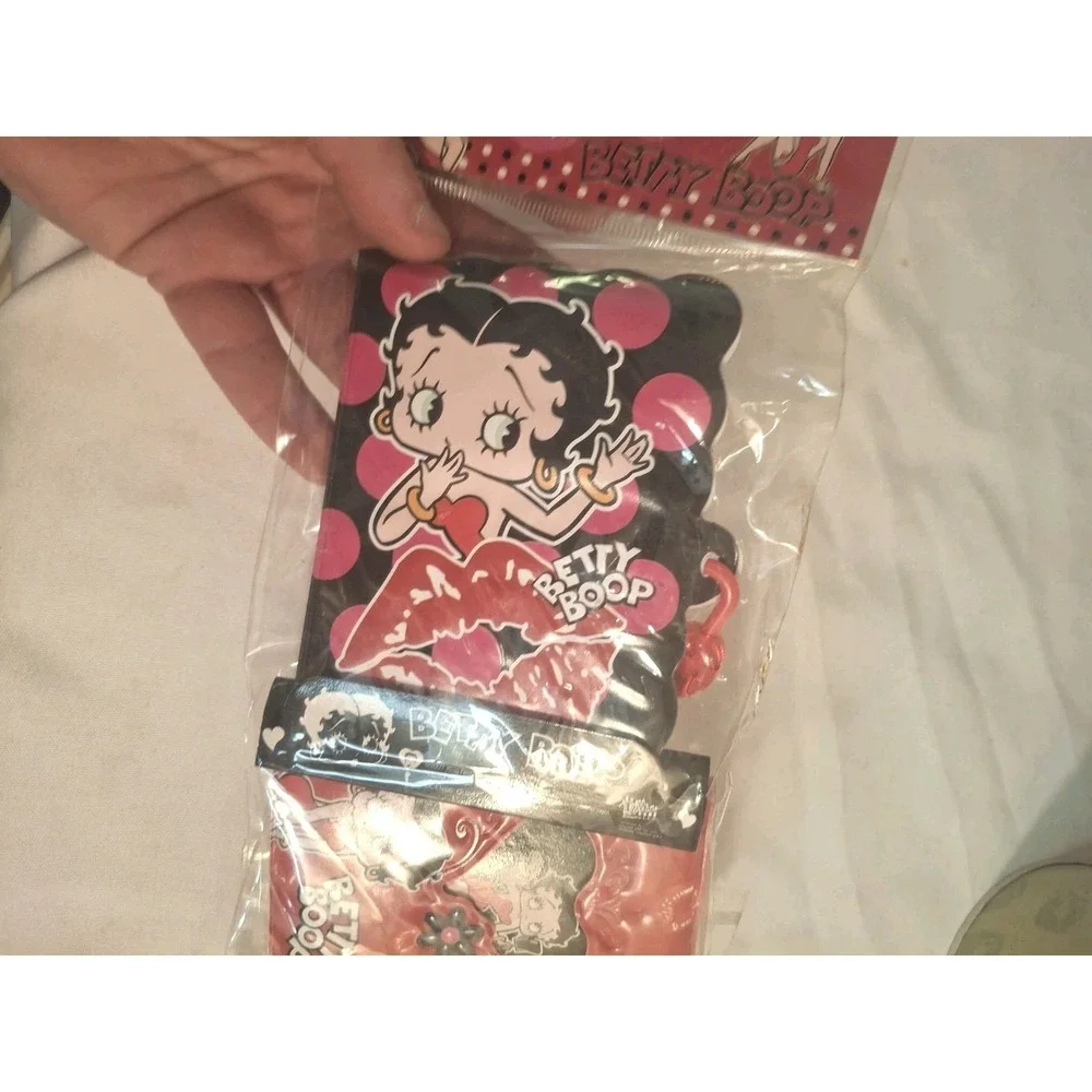 Vintage Betty Boop Lot Collectors Items Watch Tin Buckets Journal Diary Planner
